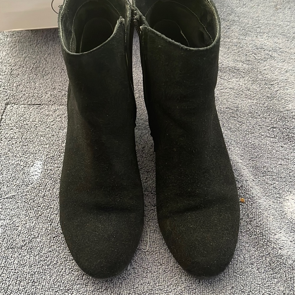 Steve Madden black suede booties